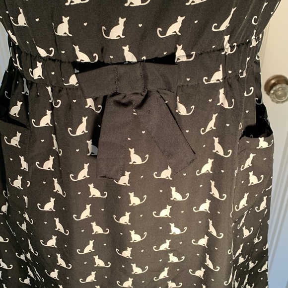 Excellent Condition Girl’s Faded Glory Black & White Cat Dress XL (14-16) 🐈⬛ - Picture 4 of 7